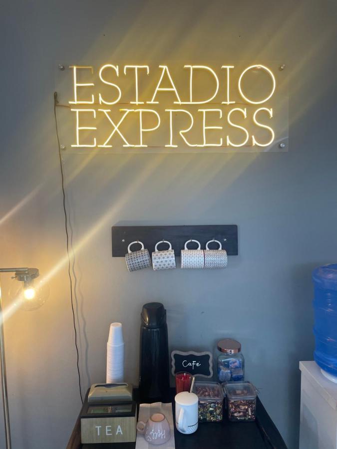 Hotel Estadio Expres Leticia Exterior photo